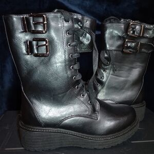 Reneeze Black Combat Boots with Buckles